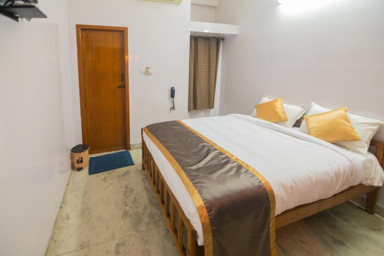Hotel Sp Grand Karur  Экстерьер фото